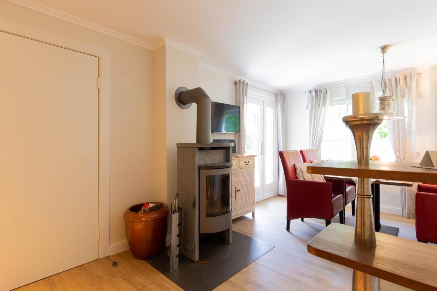 Ferienwohnung Onkel Toms Huette Scharbeutz Exteriör bild