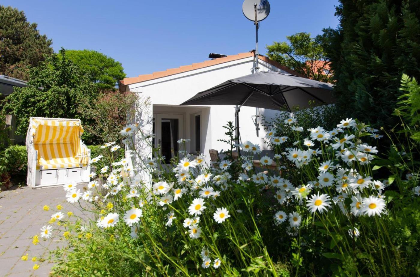 Ferienwohnung Onkel Toms Huette Scharbeutz Exteriör bild